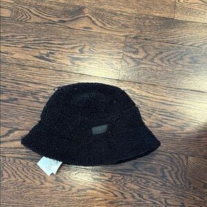 UGG  Black Sherpa Bucket Hat - Plush Fleece